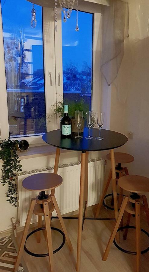 Dp Art 14 Old Town Self Check In Apartment Kaunas Ngoại thất bức ảnh